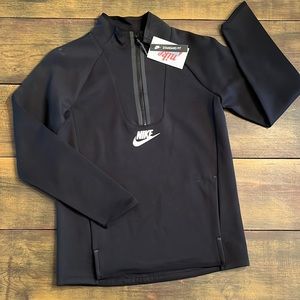 BRAND NEW!! Nike 3/4 Zip with Kangaroo pocket!